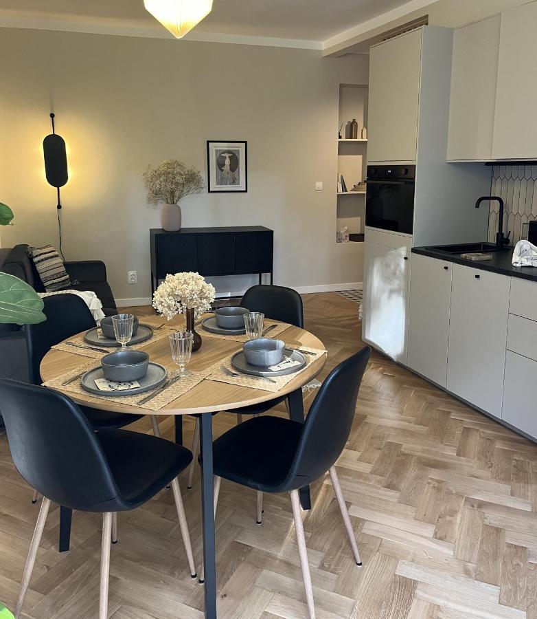Luna Apartment ワルシャワ エクステリア 写真